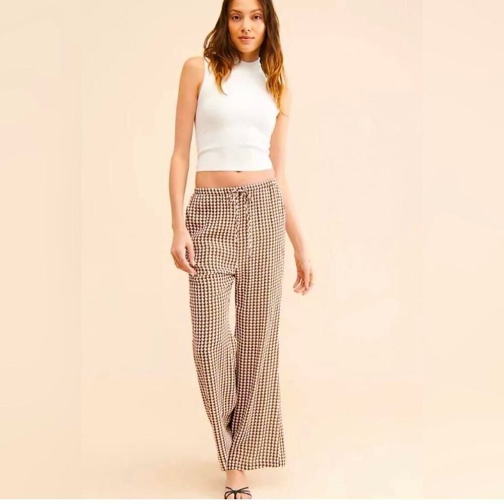 Women's Charlie Holiday Lola Flare Pants in Size Medium-NWT-Brown Gingham Print